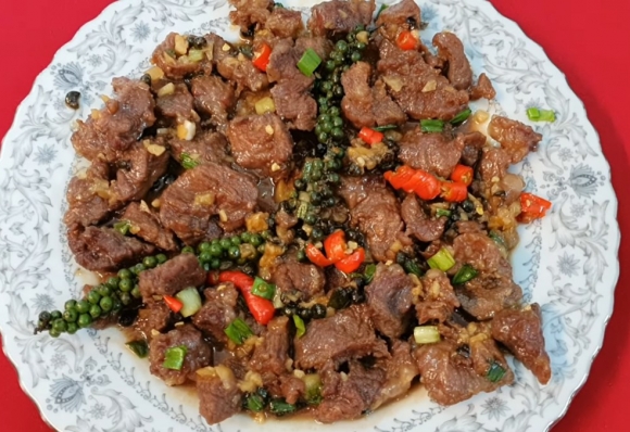 com-trang-be-kho-man