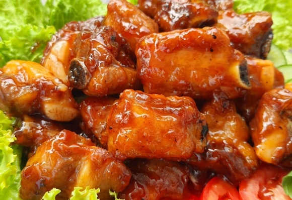 com-trang-suon-kho-man